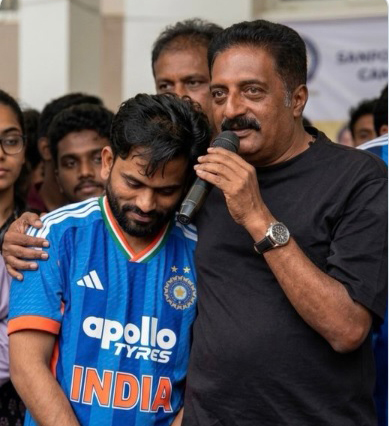 कॉकरोच जनता पार्टी के अभिजीत दीपके ने अभिनेता प्रकाश राज का जताया आभार