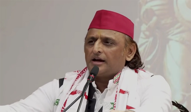 अखिलेश यादव का सरकार पर हमला, बोले- आगरा-लखनऊ एक्सप्रेसवे को बर्बाद कर दिया गया