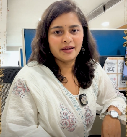 प्राचीन भारतीय पांडुलिपियों के संरक्षण और डिजिटलीकरण का प्रतीकात्मक चित्र