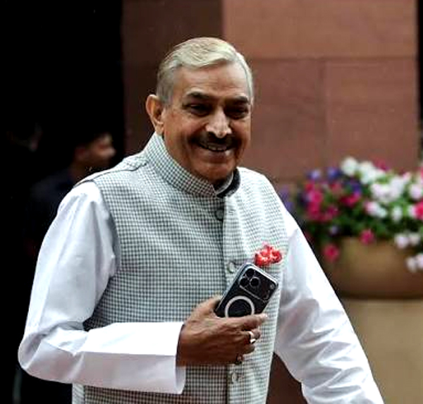 प्रमोद तिवारी का धर्मेंद्र प्रधान पर बयान