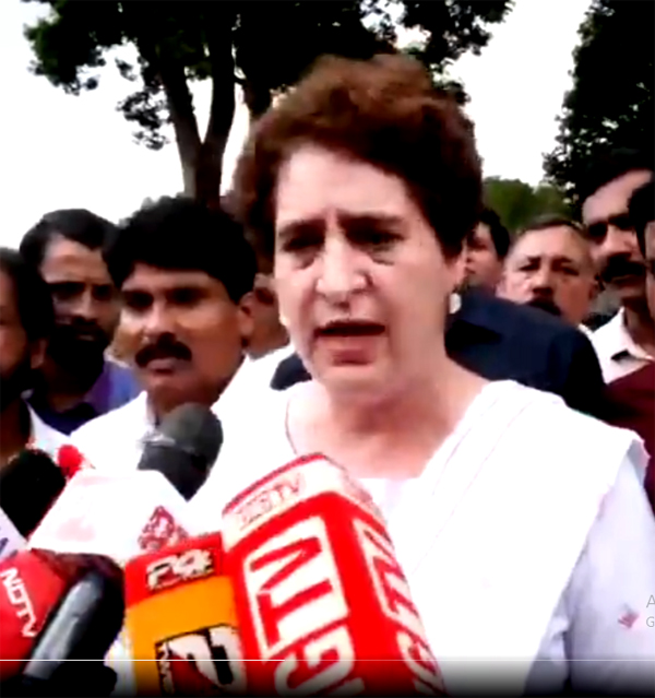 युवाओं की आवाज नहीं दबेगी : प्रियंका गांधी